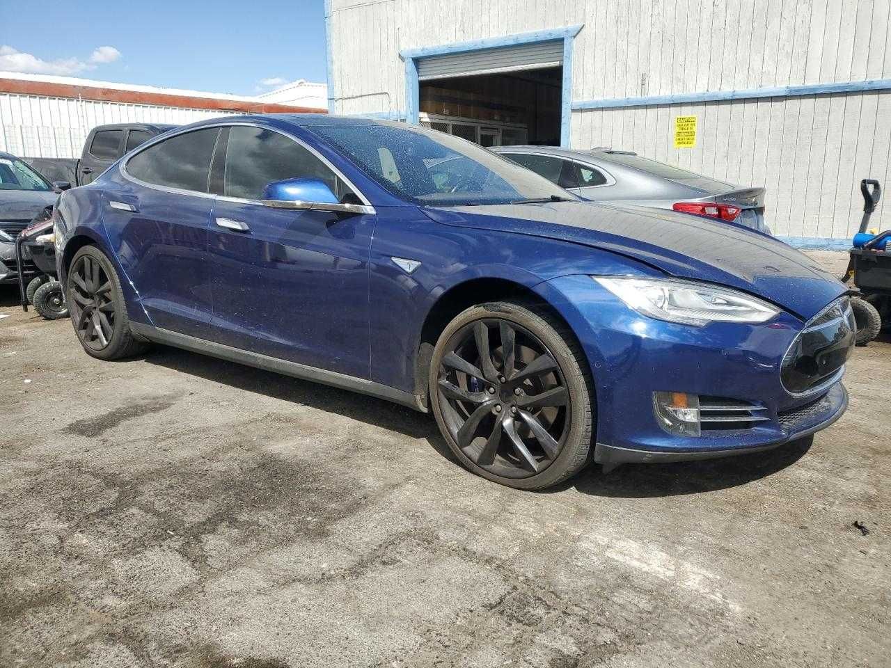 2015 Tesla  Model S