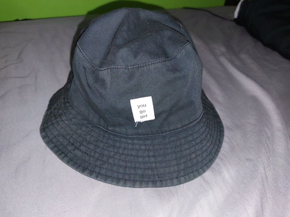 Bershka czapka kapelusz backet - czarna