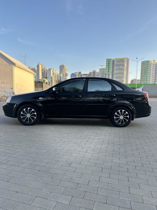 ChevroleLacetti с вписаным газом,идеал