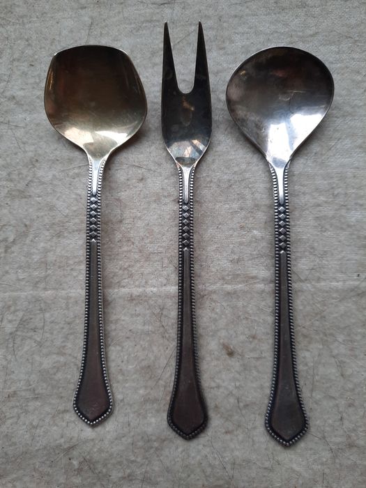 Чайні  ложечки різних часів.