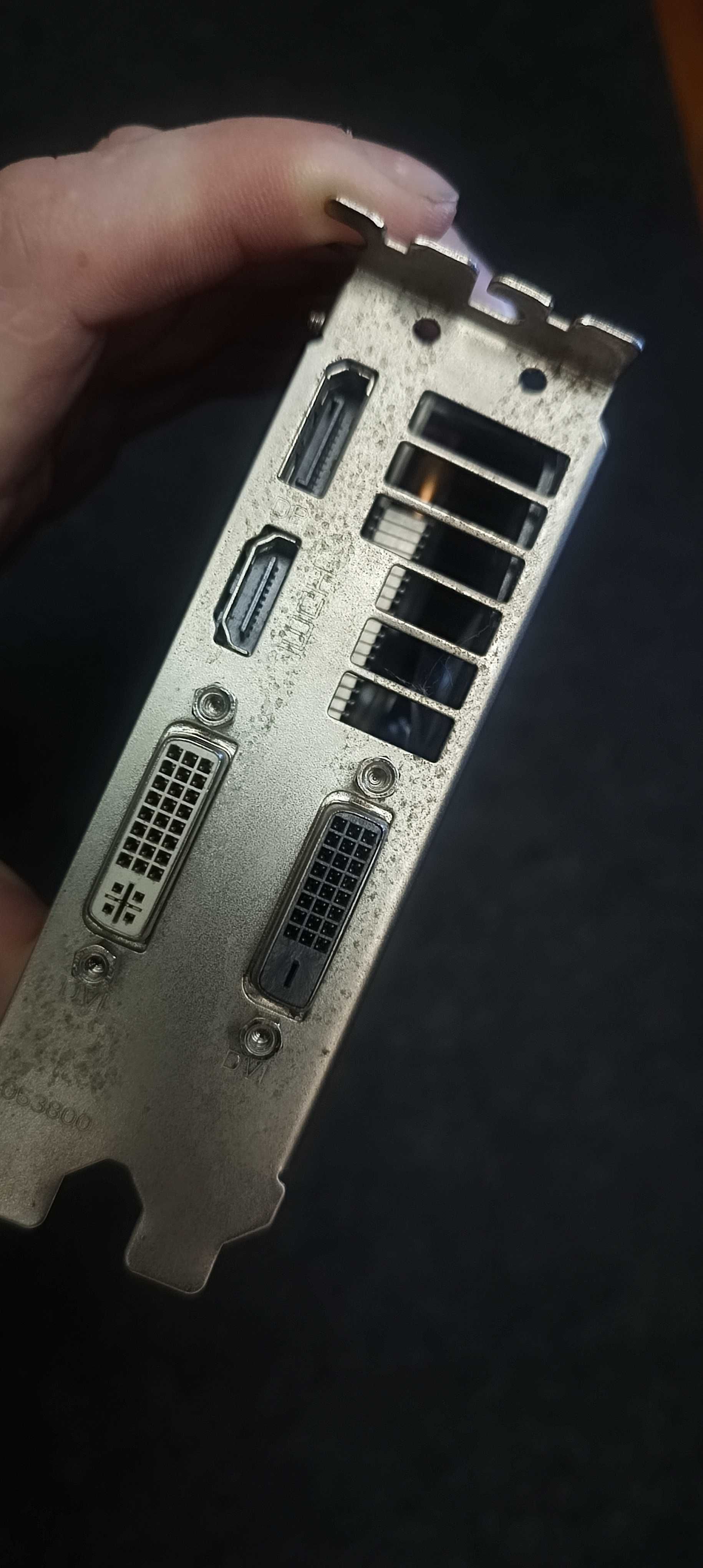 GTX670 4GB GDDR5 256b