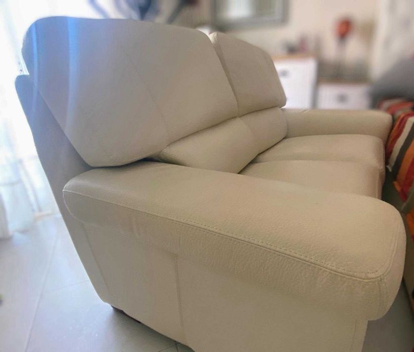 Sofá de pele Genuína 2 Lugares