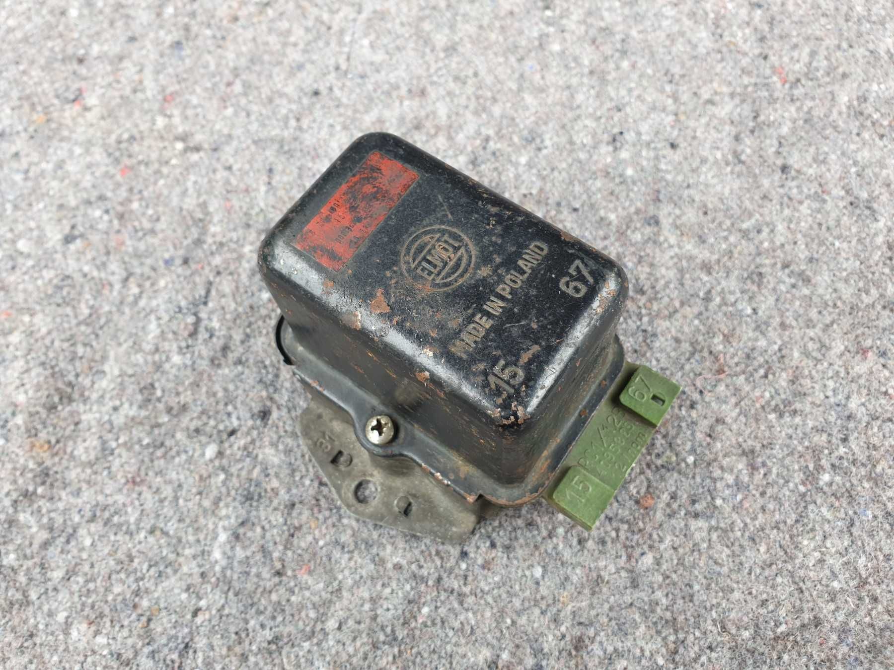 Regulator napięcia Fiat 125p Żuk Nysa Polonez alternator 15 67 RC1/12B