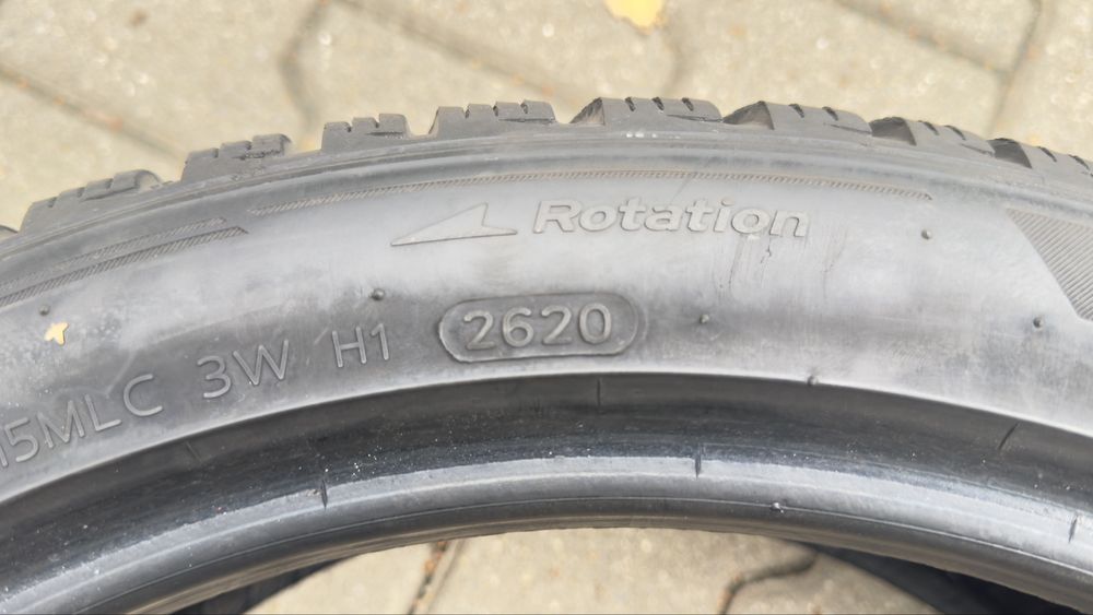 Opony zimowe Hankook  evo3 98V 245/45 R19