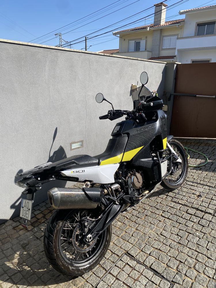 Husqvarna 901 norden