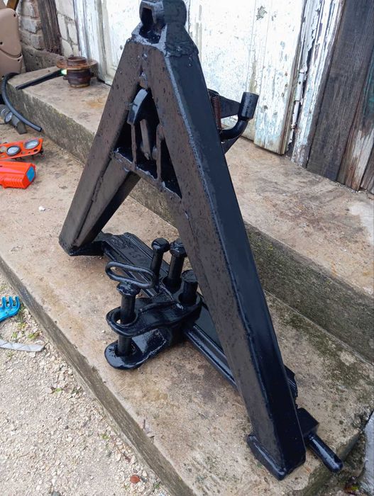 Трикутник поперечка