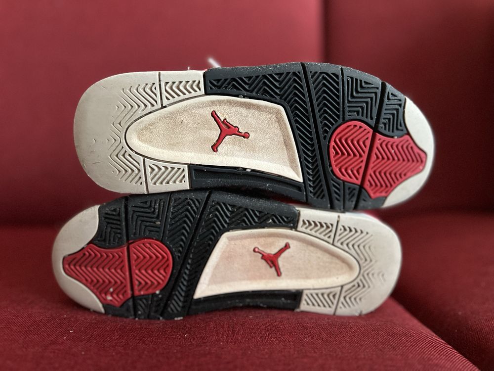 Nike Jordan 4  r.38