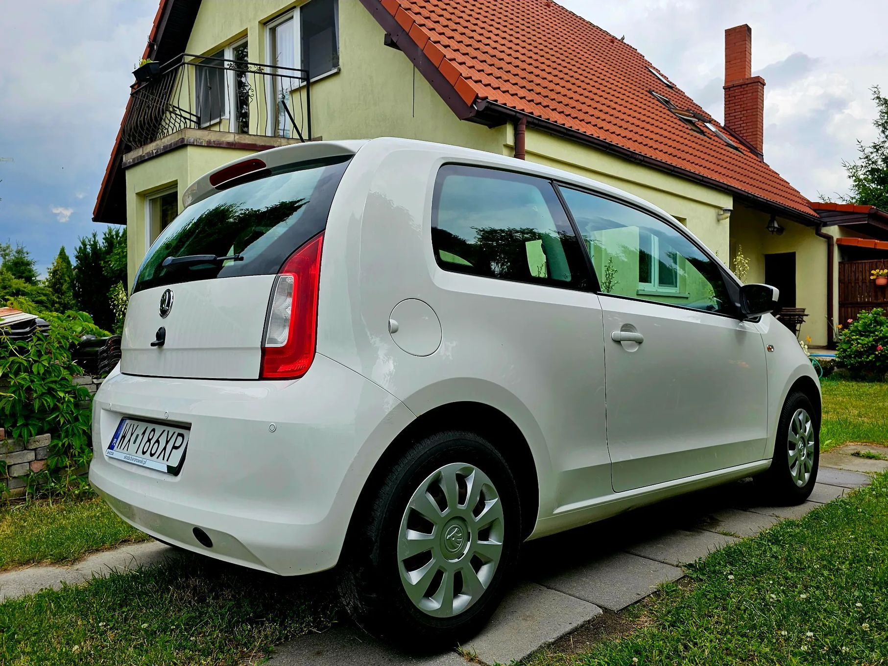 Skoda Citigo ekonomiczna instalacja LPG, czujniki parkowania, skórzana kierownica
