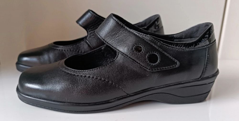 Półbuty mokasyny oxfordki baleriny damskie na rzepy czarne skóra 37,5