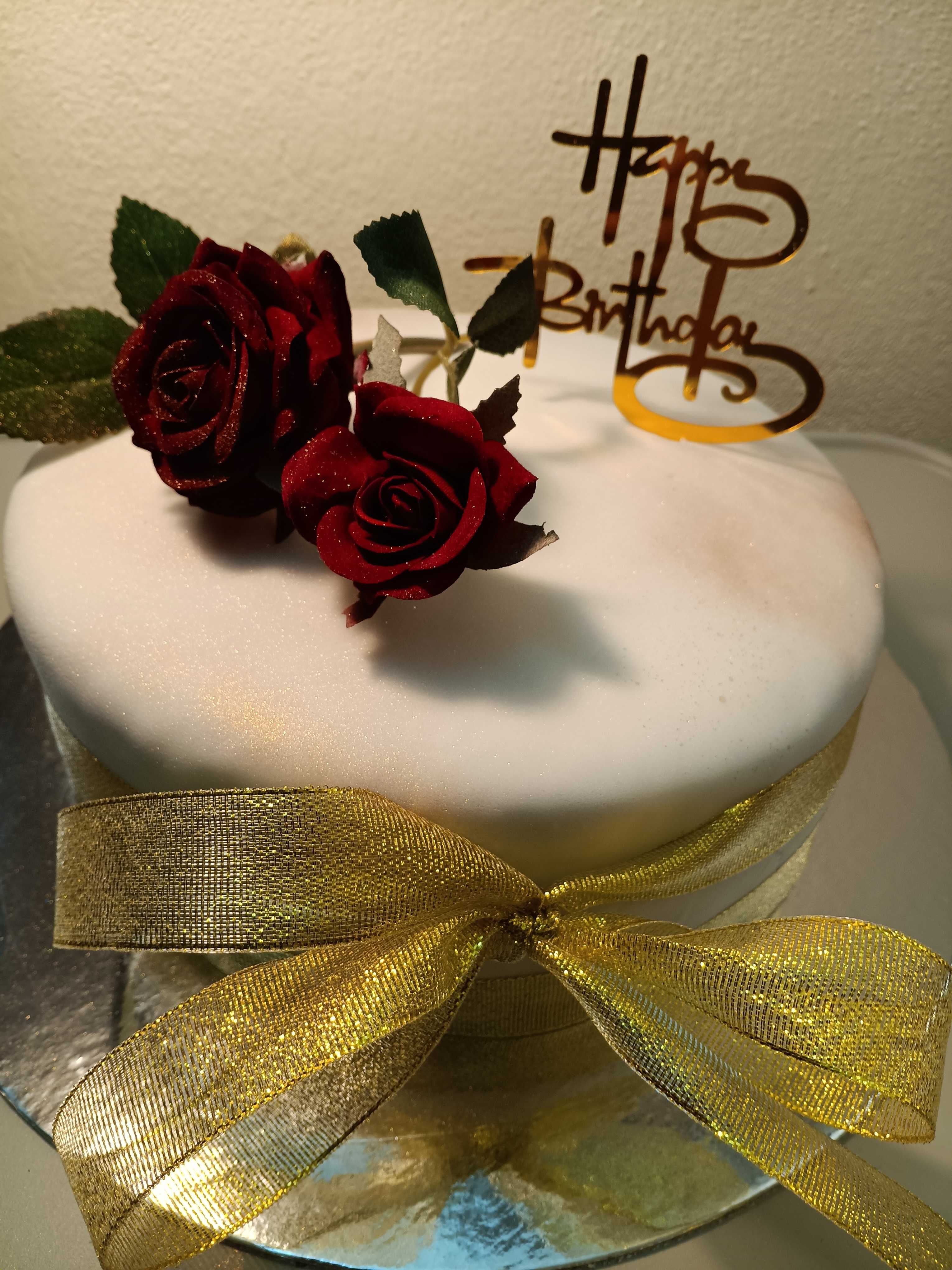 Faço bolos caseirinhos para todos os eventos