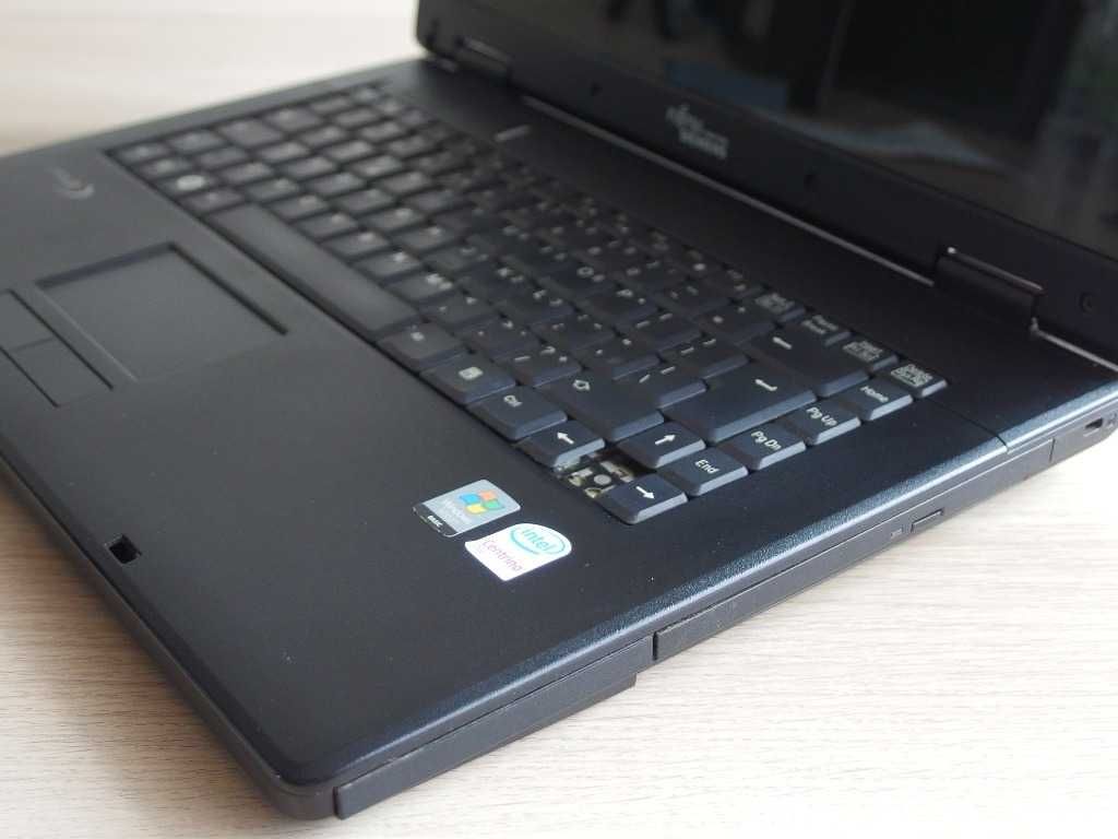 Fujitsu Siemens Amilo Li2735 intel T5450