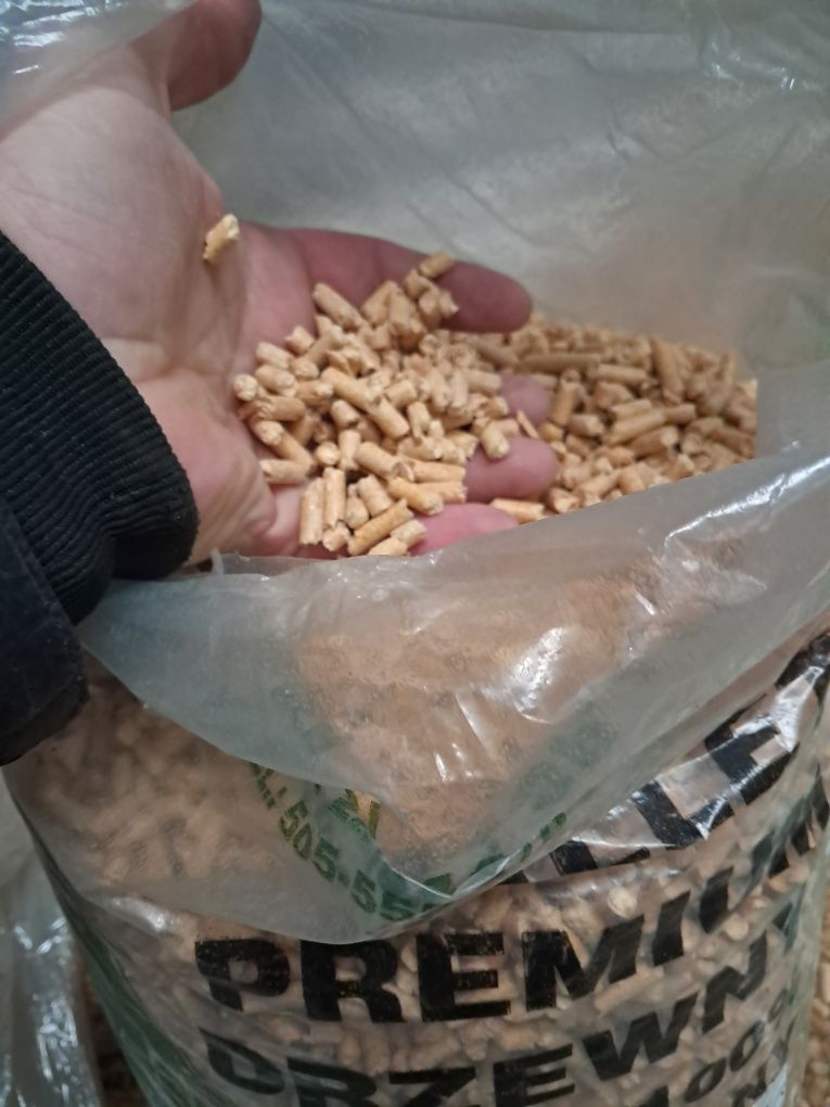PELLET Premium drzewny iglasty i liściasty EN PLUS A1