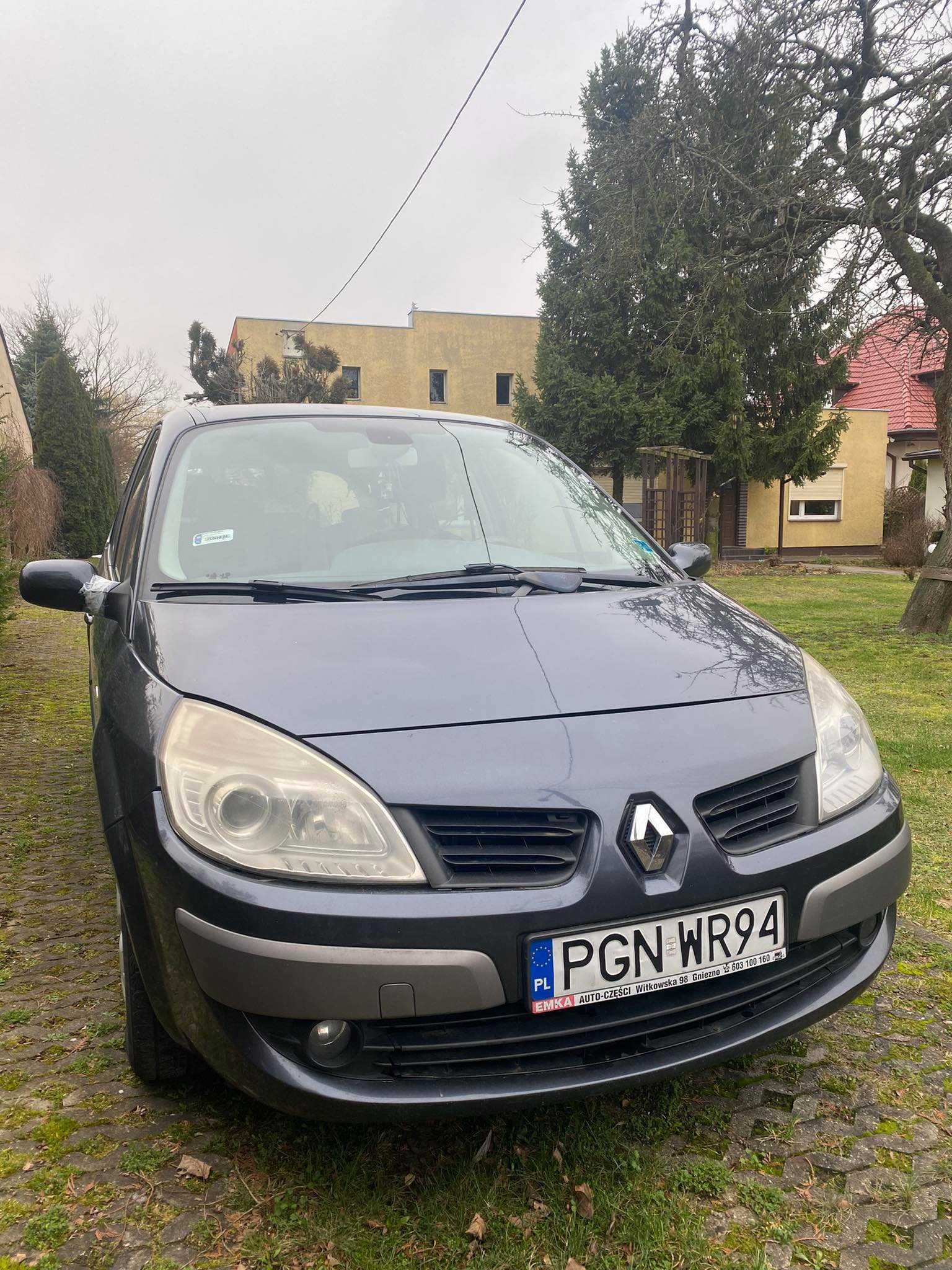 Samochód Renault Scenic 7 osobowy