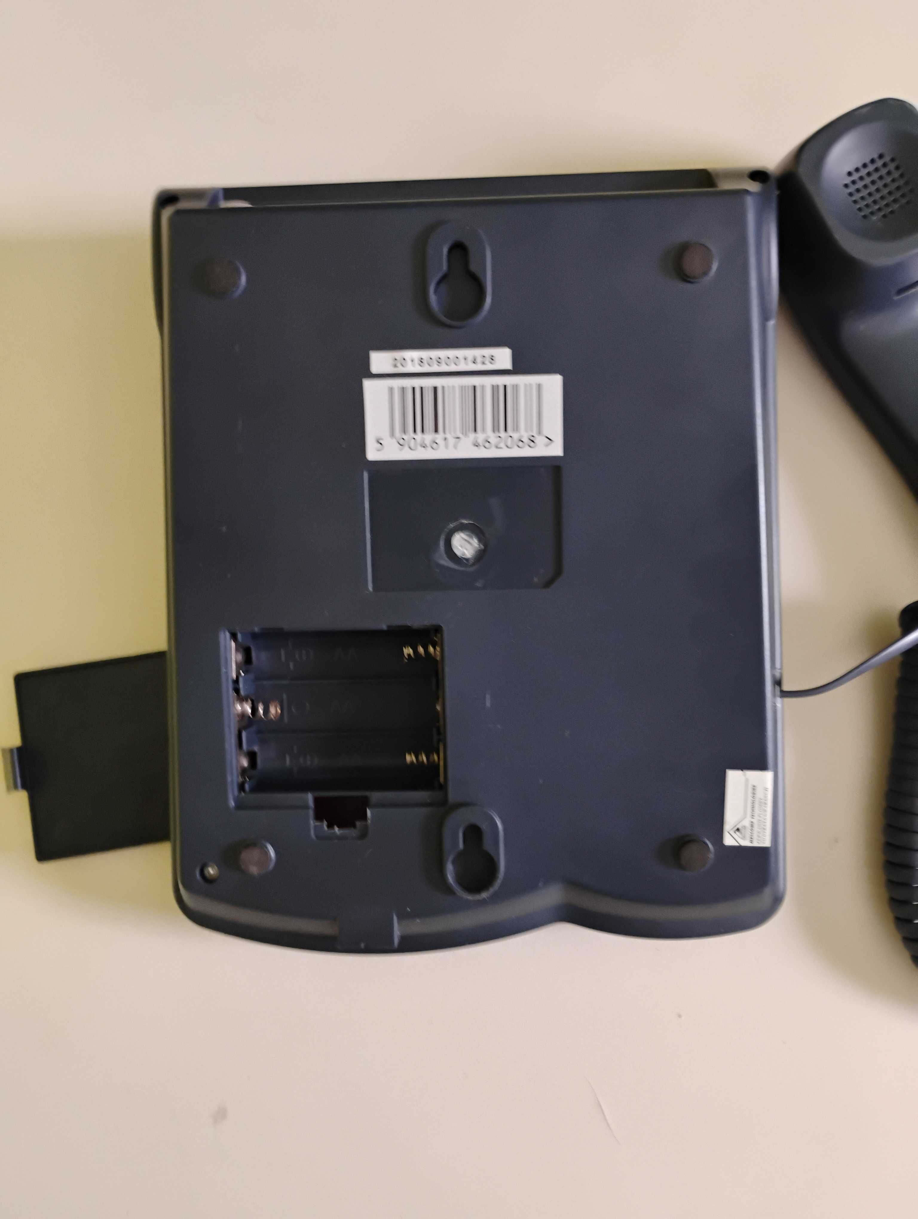 Telefon stacjonarny, idealny dla seniora MT-512 BB Maria