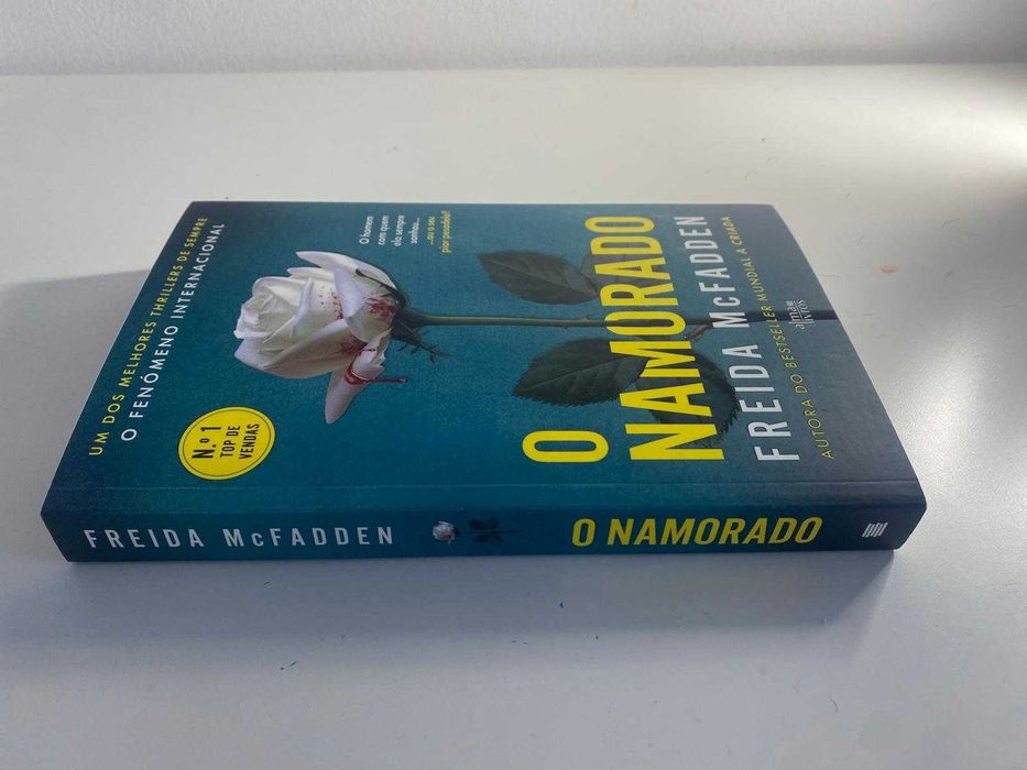 Livro "O Namorado" de Freida Mcfadden