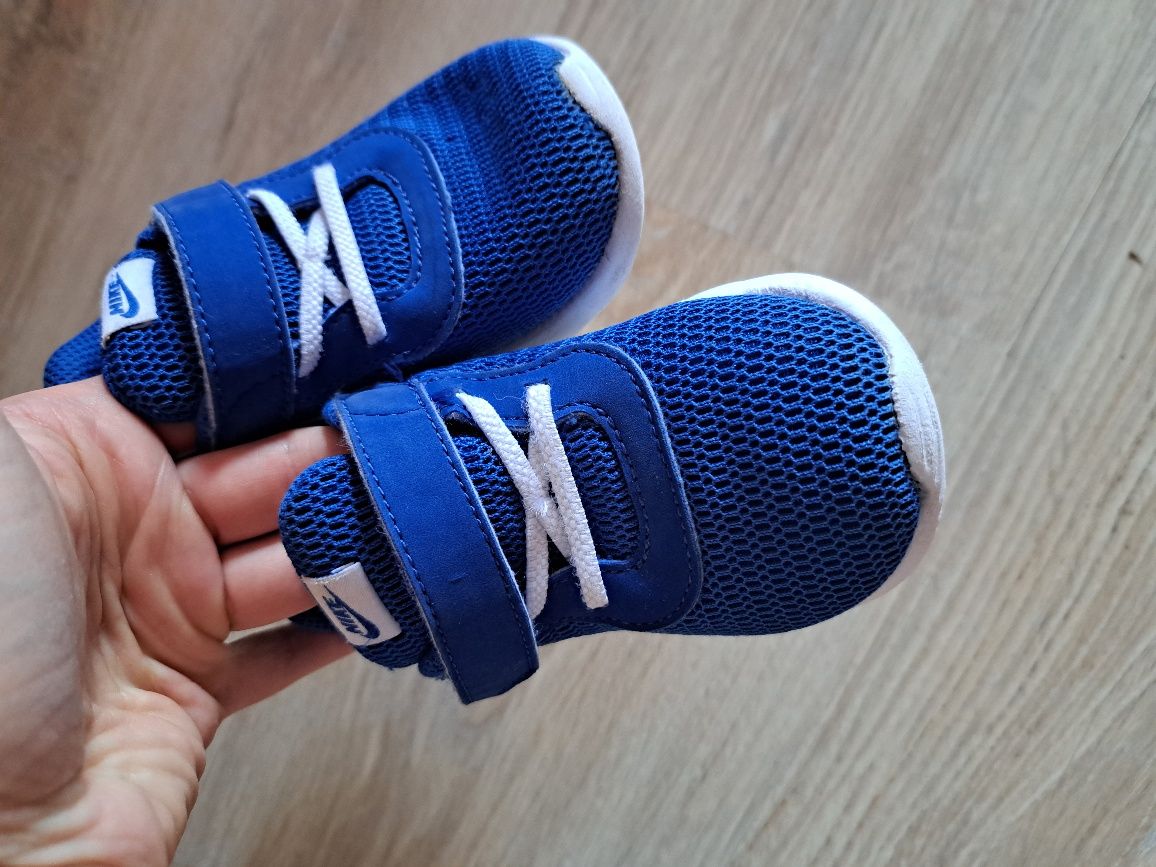 Nike tanjun 23,5 chłopiec