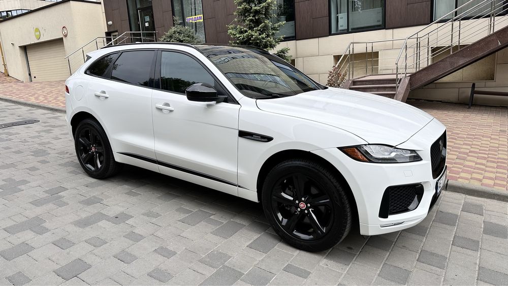 Jaguar F Pace R-sport