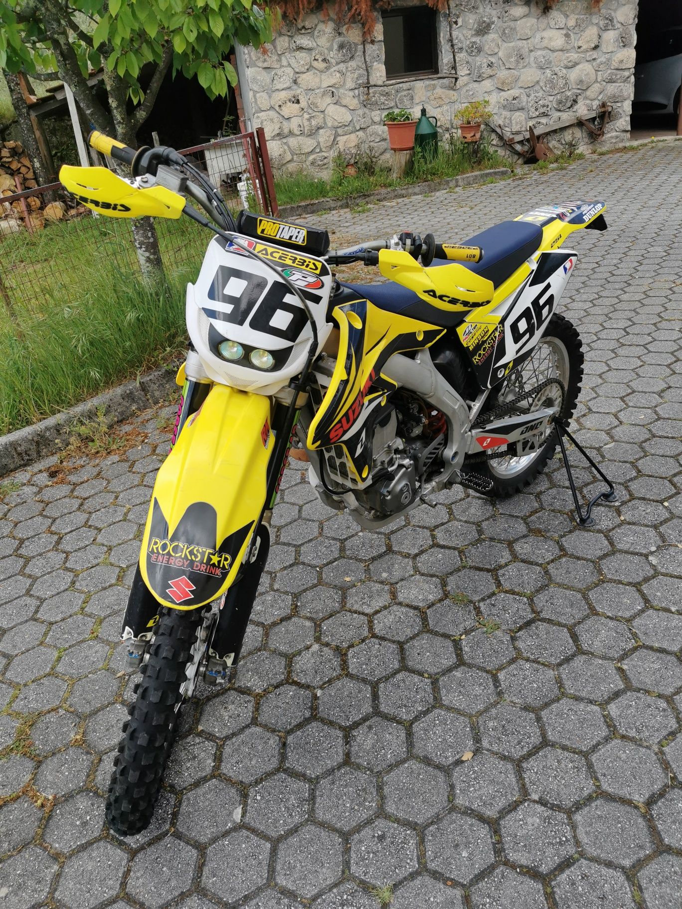 Suzuki Rmz 250 matriculada