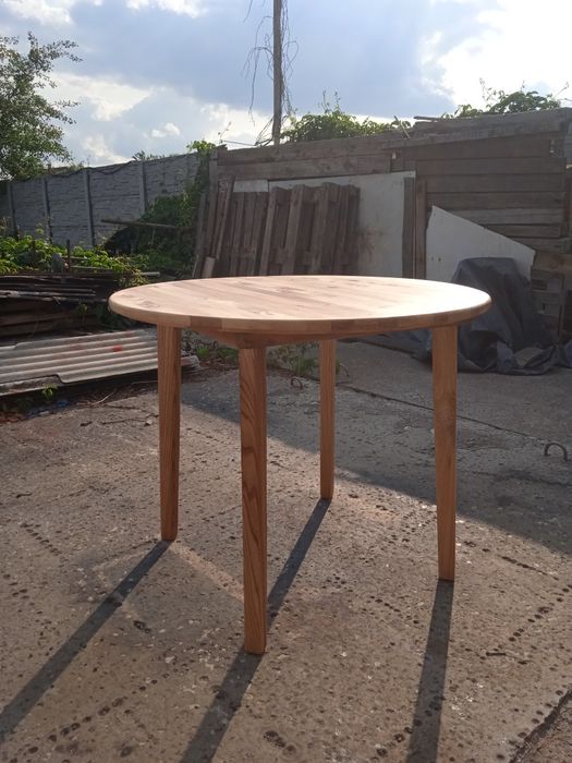 Обідні столи , стільці