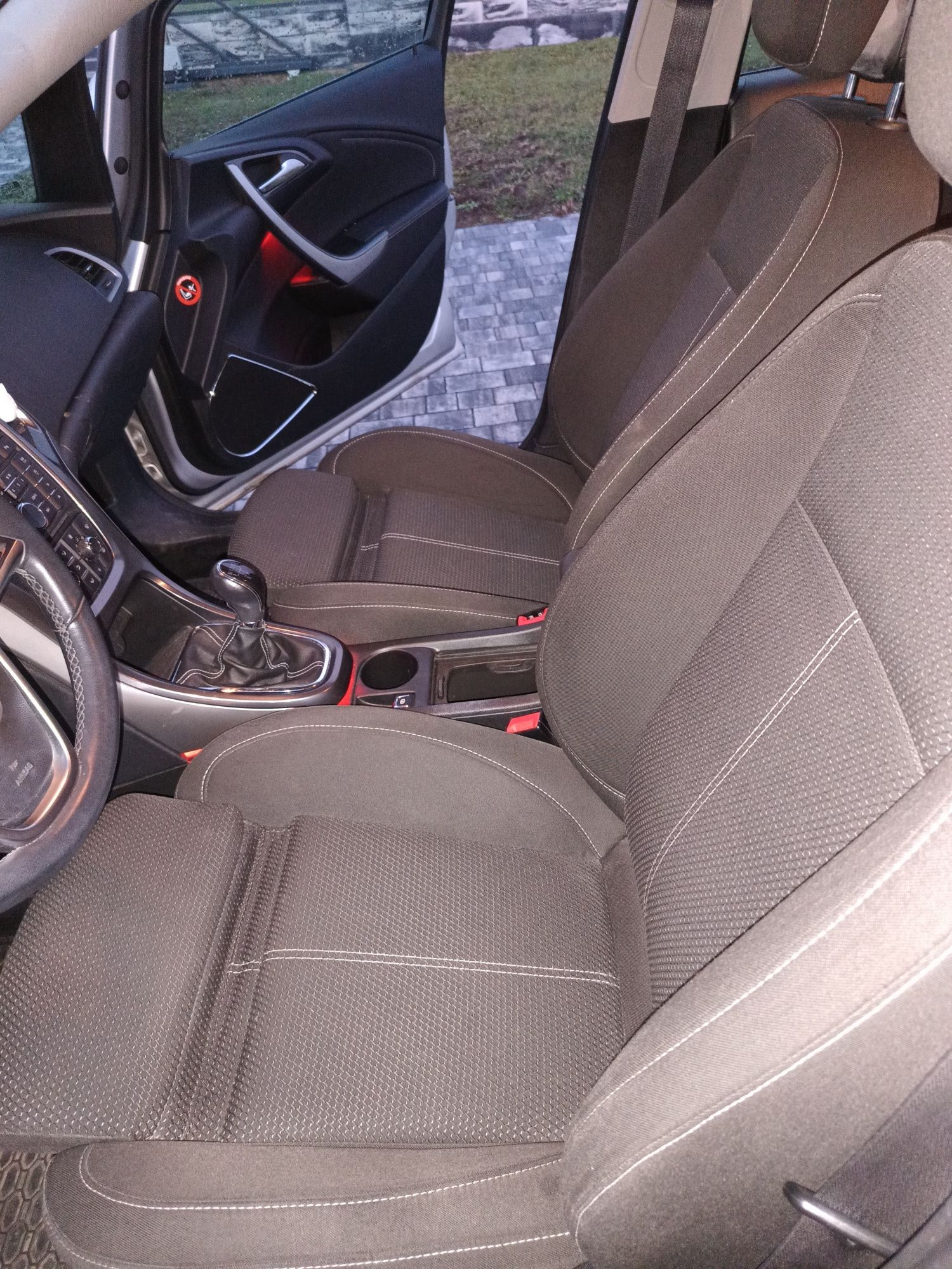 Sprzedam Opel Astra J