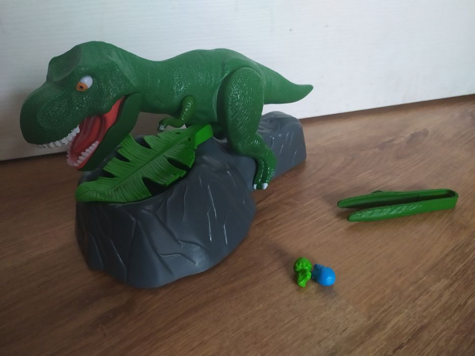 Gra Dino Crunch Goliatg Dinozaur z dźwiękiem odglosy