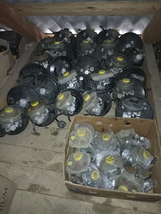 Вакуумний підсилювач тормозів до Фольксваген пасата б 5. ауді.