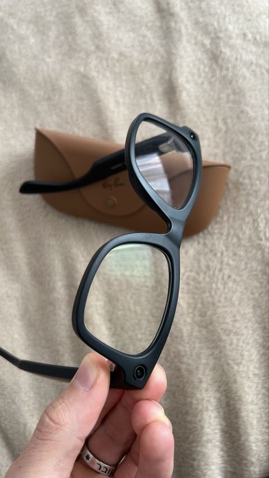 RAY-BAN META WAYFARER Clear/Graphite Green Transitions®