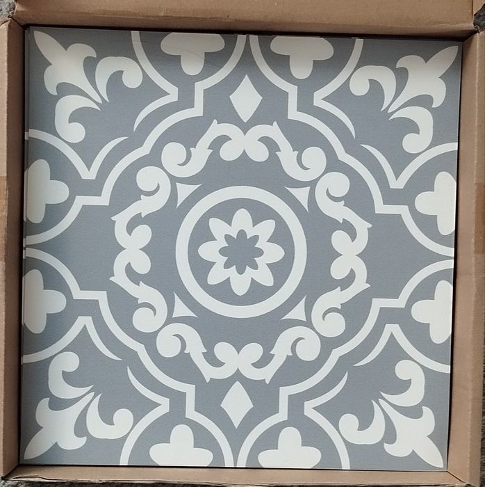 Samoprzylepne płytki podłogowe Arabski wzór 9 sztuk nowe 30x30