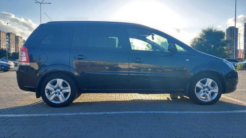 Opel Zafira B Family --7 місне авто в максимальній комплектації Enjoy+
