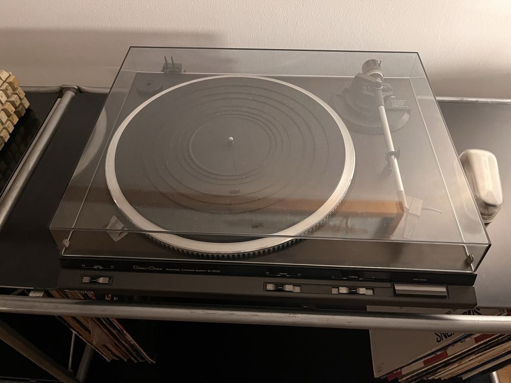 Gira-Discos Technics SL-DD33