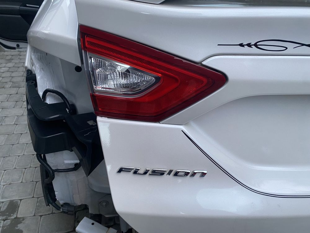 Задні стопи titanium дорест ford Fusion 2012-2015 в кришку багажника
