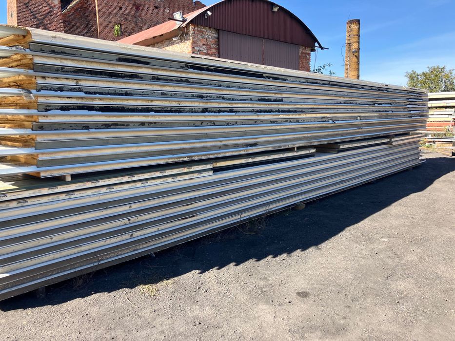 Płyta warstwowa obornicka grub 60 mm  11,2 m  długie 80 m2 używana