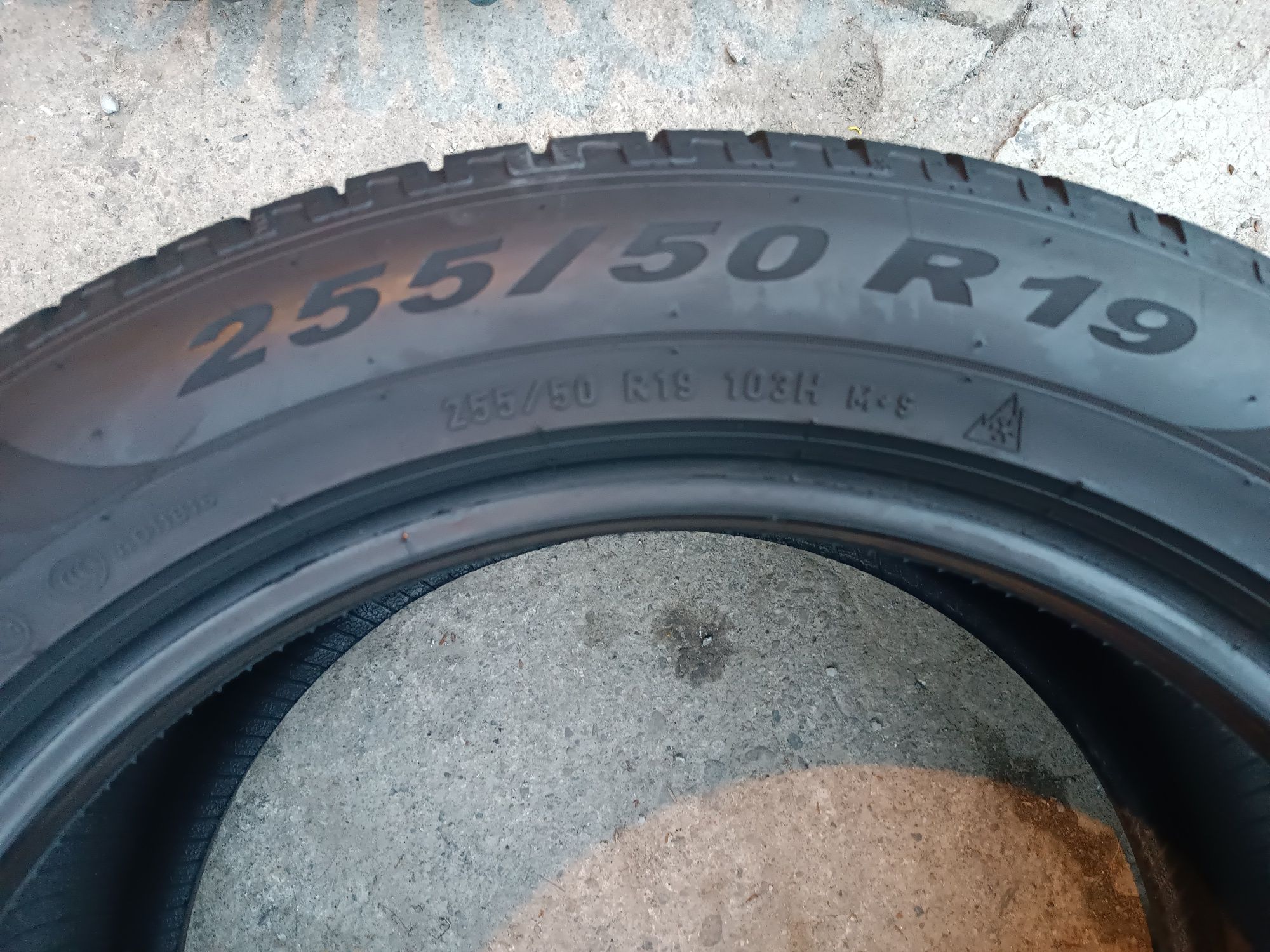 Sprzedam Oponę Pirreli 2x255/50 r19 2x235/55 r19