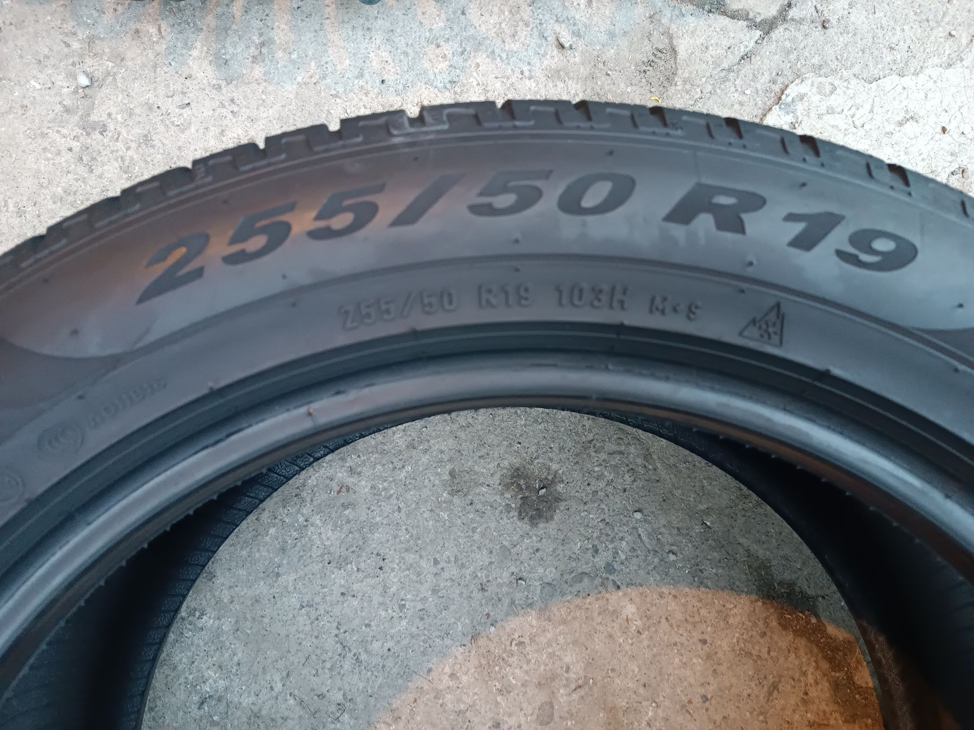 Sprzedam Oponę Pirreli 2x255/50 r19 2x235/55 r19