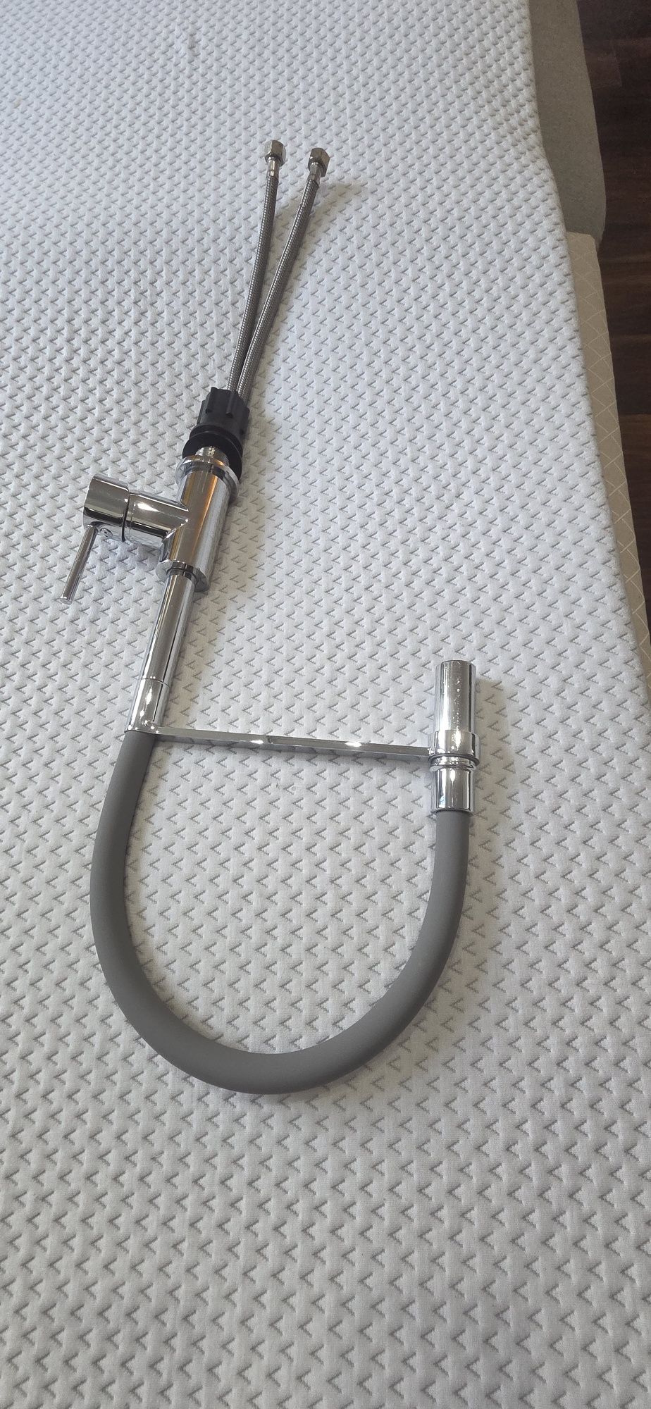 umywalka nablatowa śr 45cm i bateria kuchenna wysoka