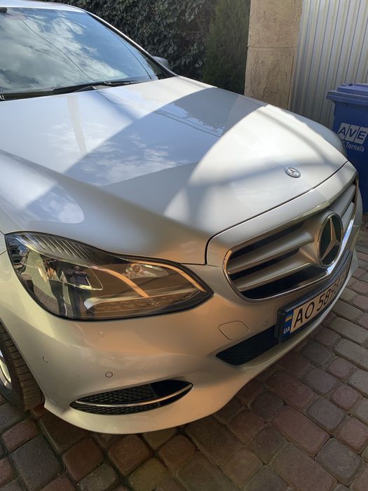 Мерседес 212 Е 2.2дізель