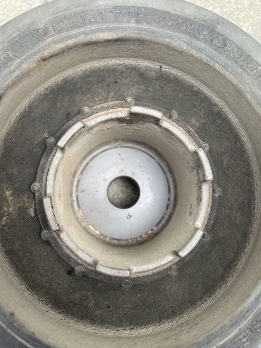 Шків колінвала бмв е90,е91,е60,е61,е87.е46,е83