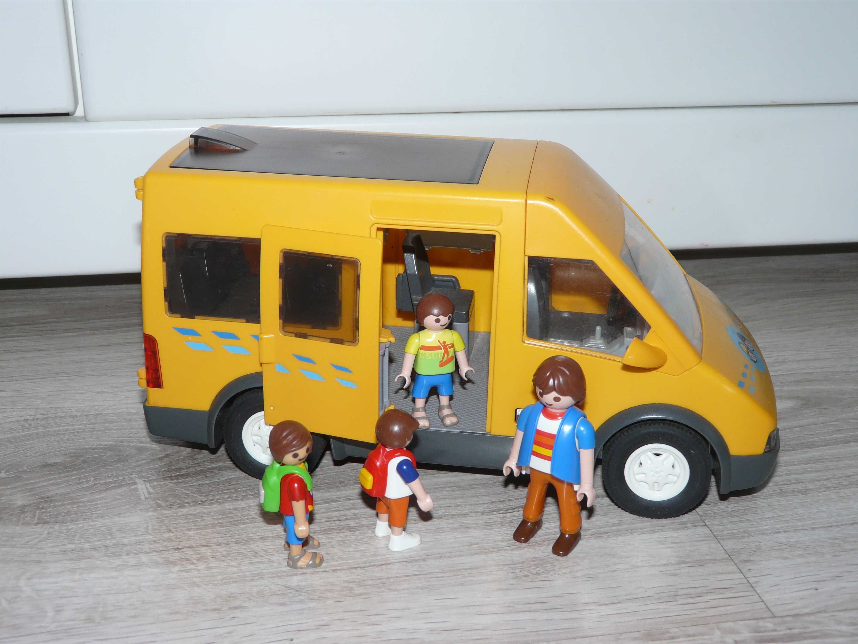 Playmobil bus szkolny