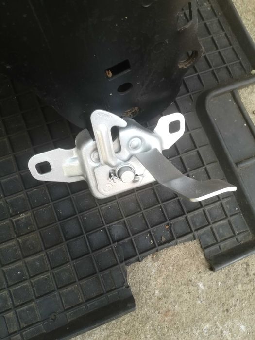 Замок капоту Renault 7700427087 капота 427087 Scenic RX4 Розборка Шрот