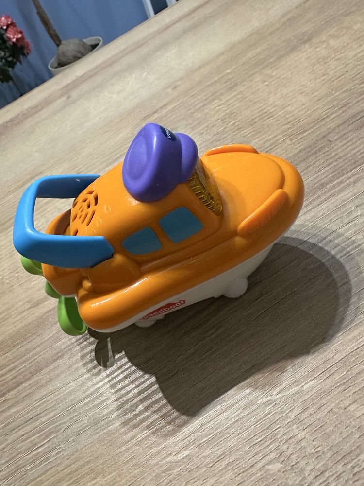 Vtech tut tut motorówka