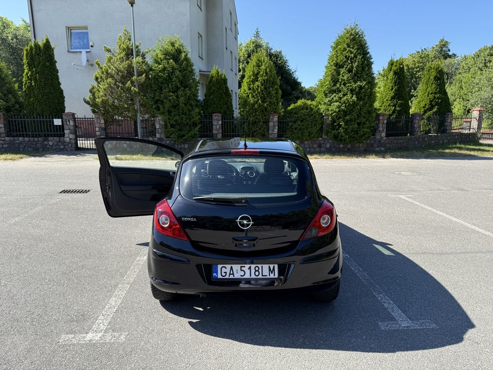 Opel CORSA D 1.4 Sport