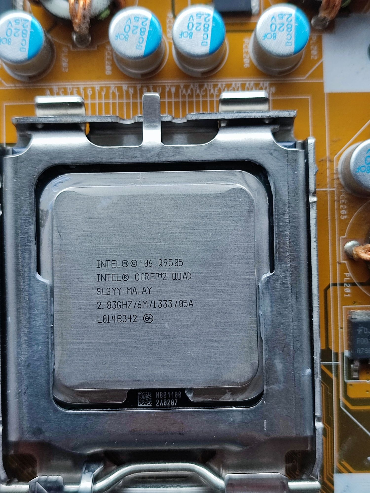 Combo Motherboard Asus IPIBL-LB + Core 2 Quad 2.86Gz + 8Gb RAM