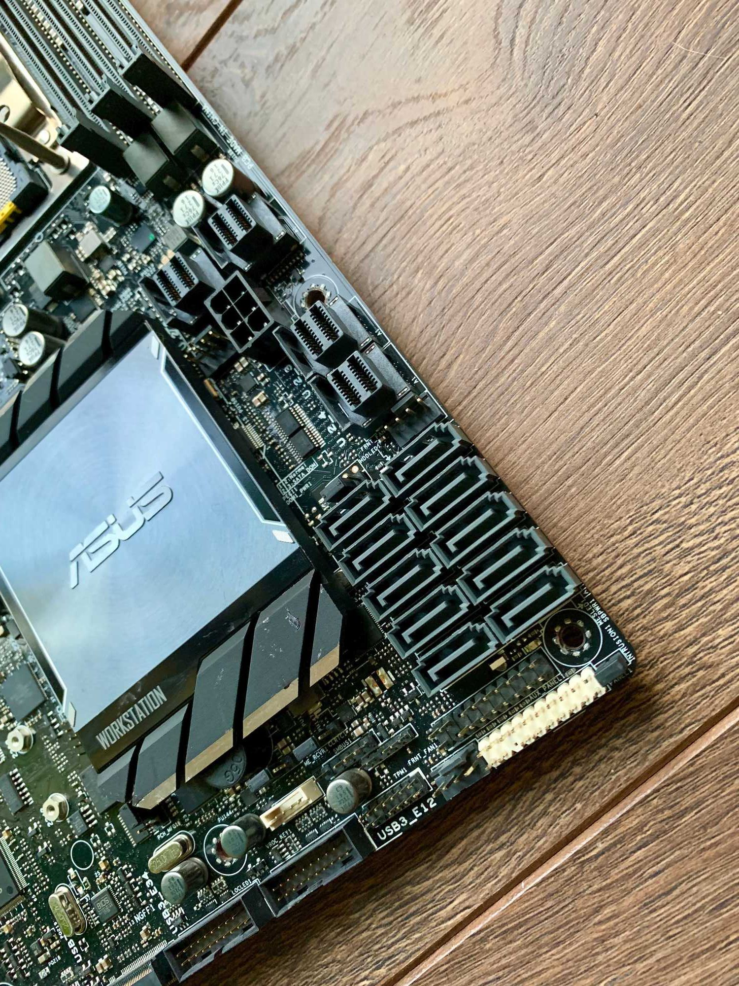 ASUS WS C621E Sage LGA3647