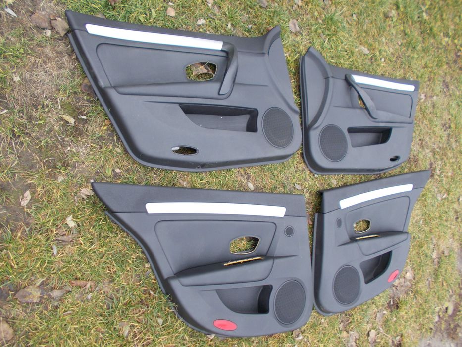 renault LAGUNA 3 1.5d 07r tapicerka boczek drzwi lewy prawy przód tył