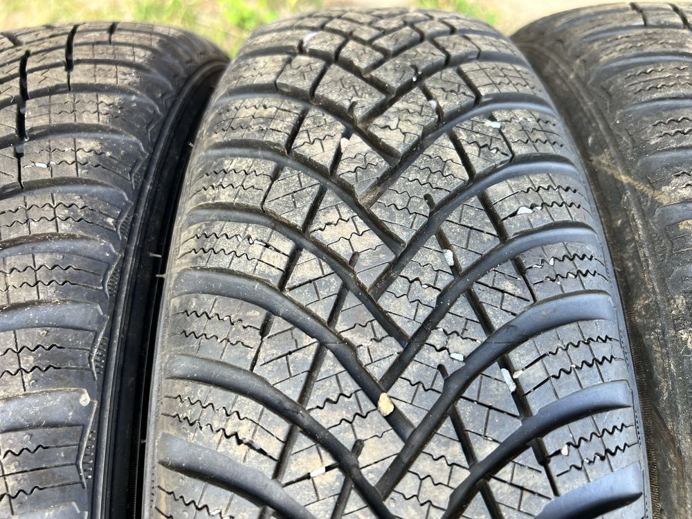 4xopona zimowa HANKOOK w rozmiarze 165/60 R15 I