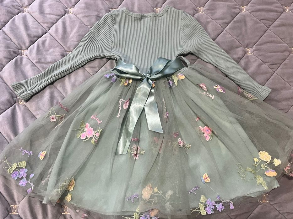 Сукня для дівчинки 4роки