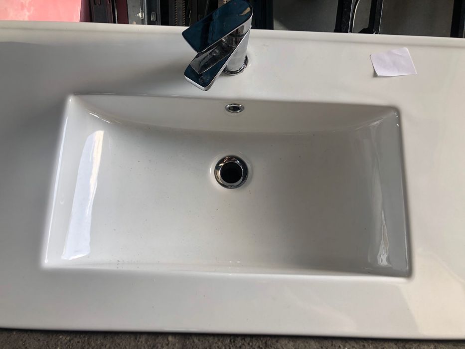 Sprzedam Zlew z bateria prostokatny