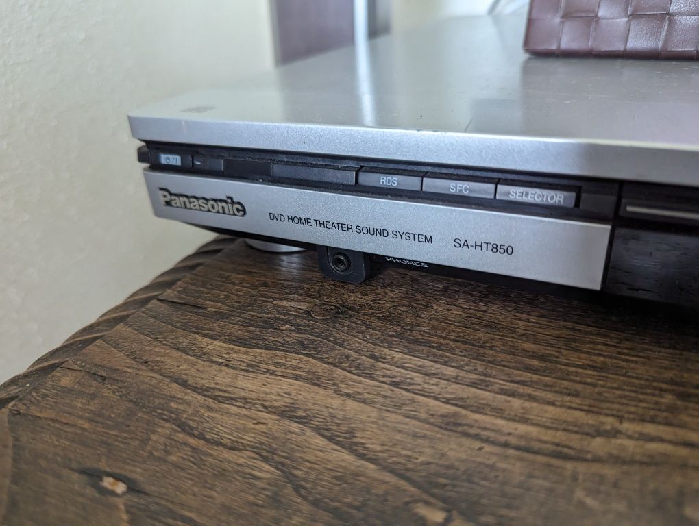 Sistema de Som e DVD Panasonic HT850