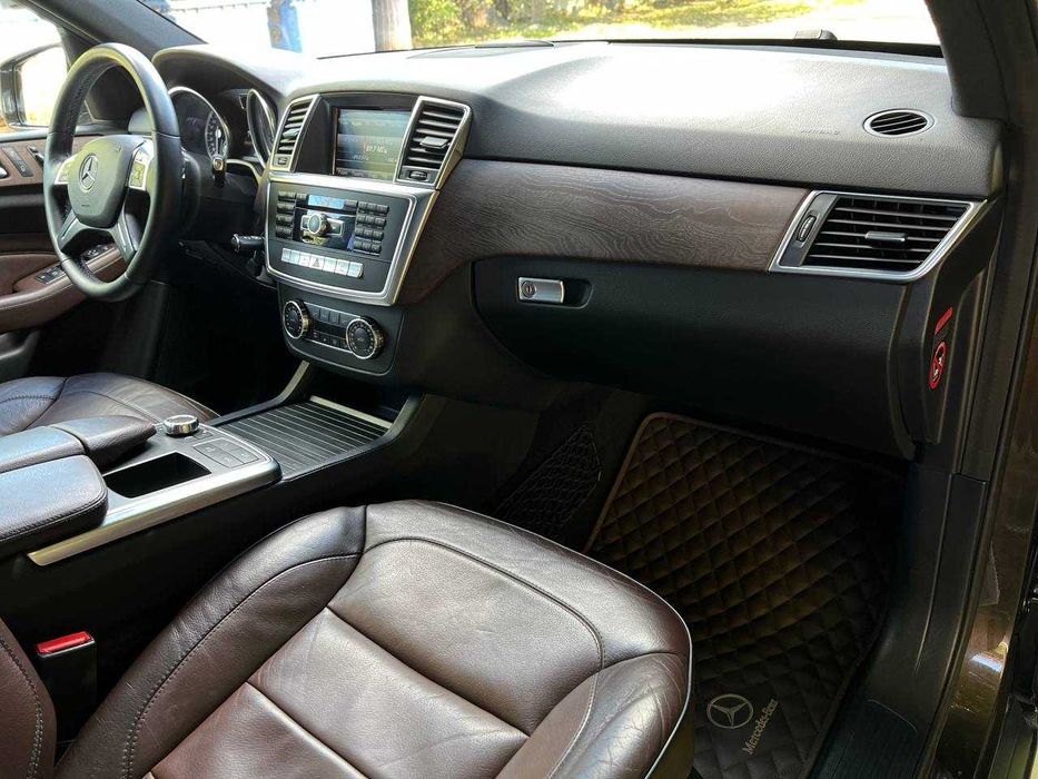 Mercedes-Benz M-Class 2012