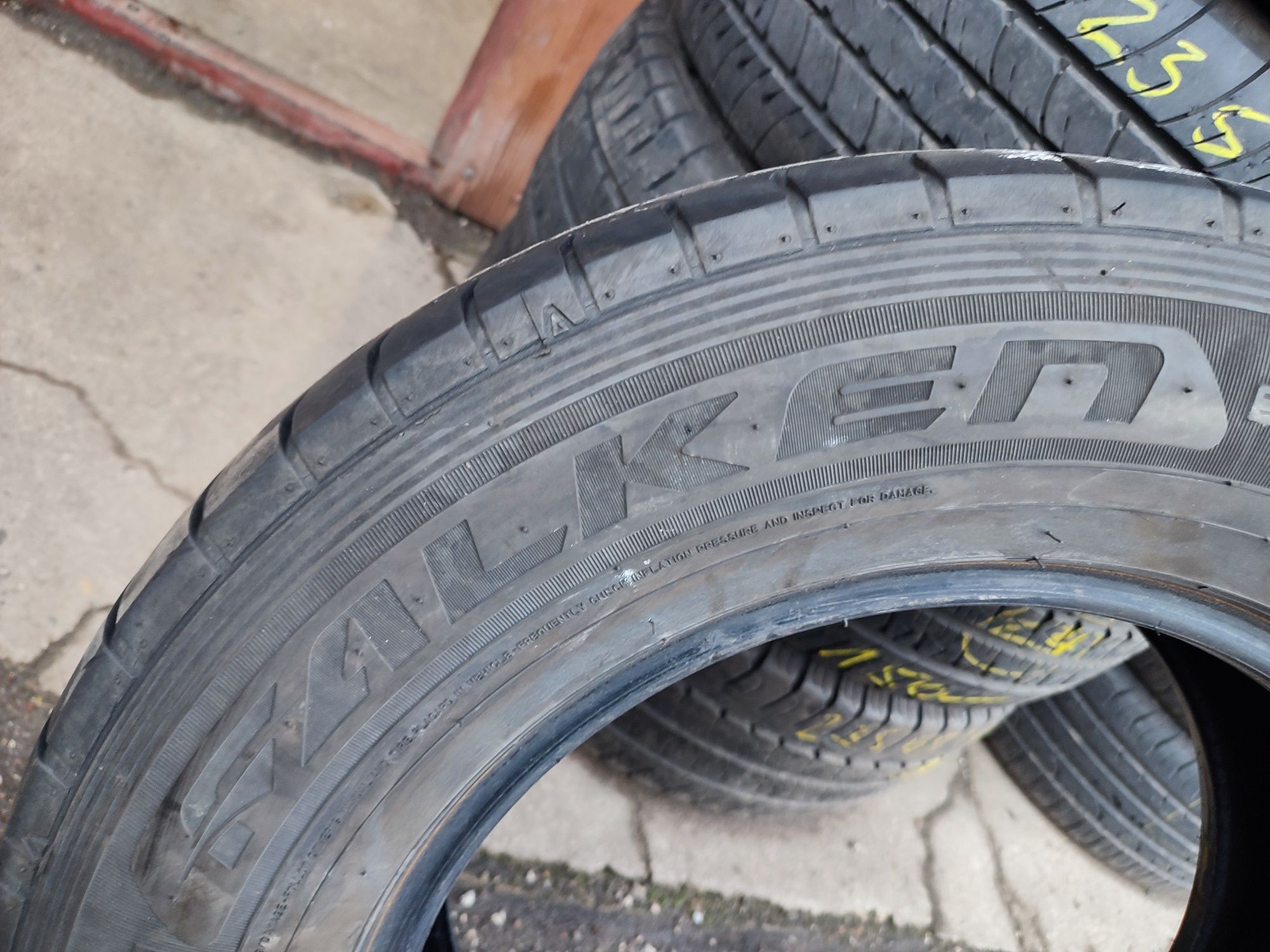 Dwie opony Falken Linam Van01 235/65/16C 121/119R